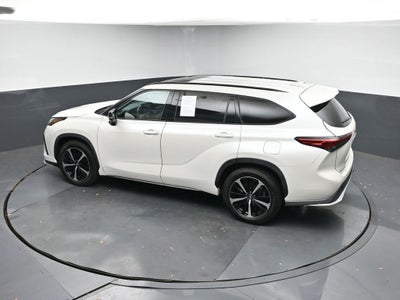 2021 Toyota Highlander XSE