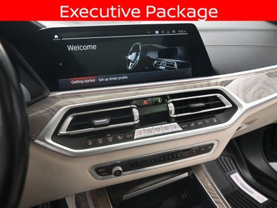 2022 BMW X7 M50i