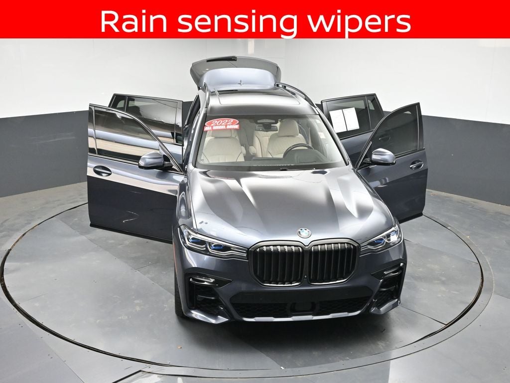 2022 BMW X7 M50i