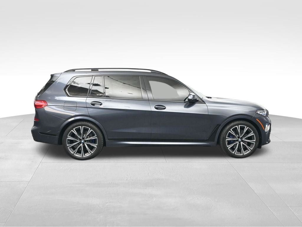 2022 BMW X7 M50i