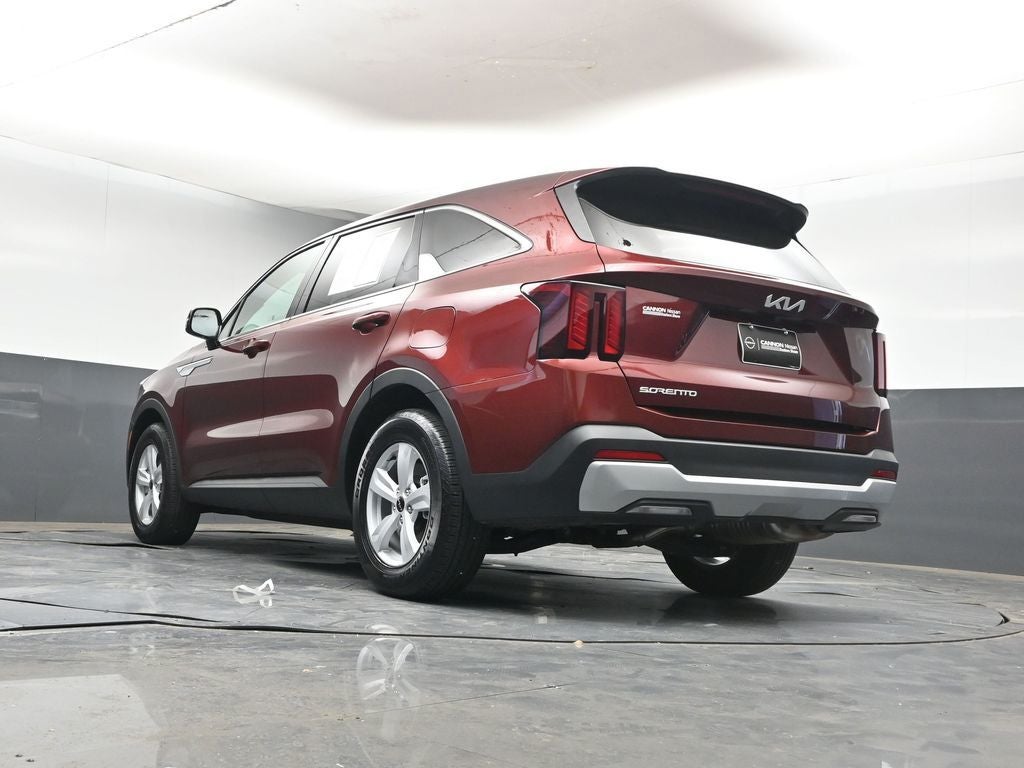 2025 Kia Sorento LX