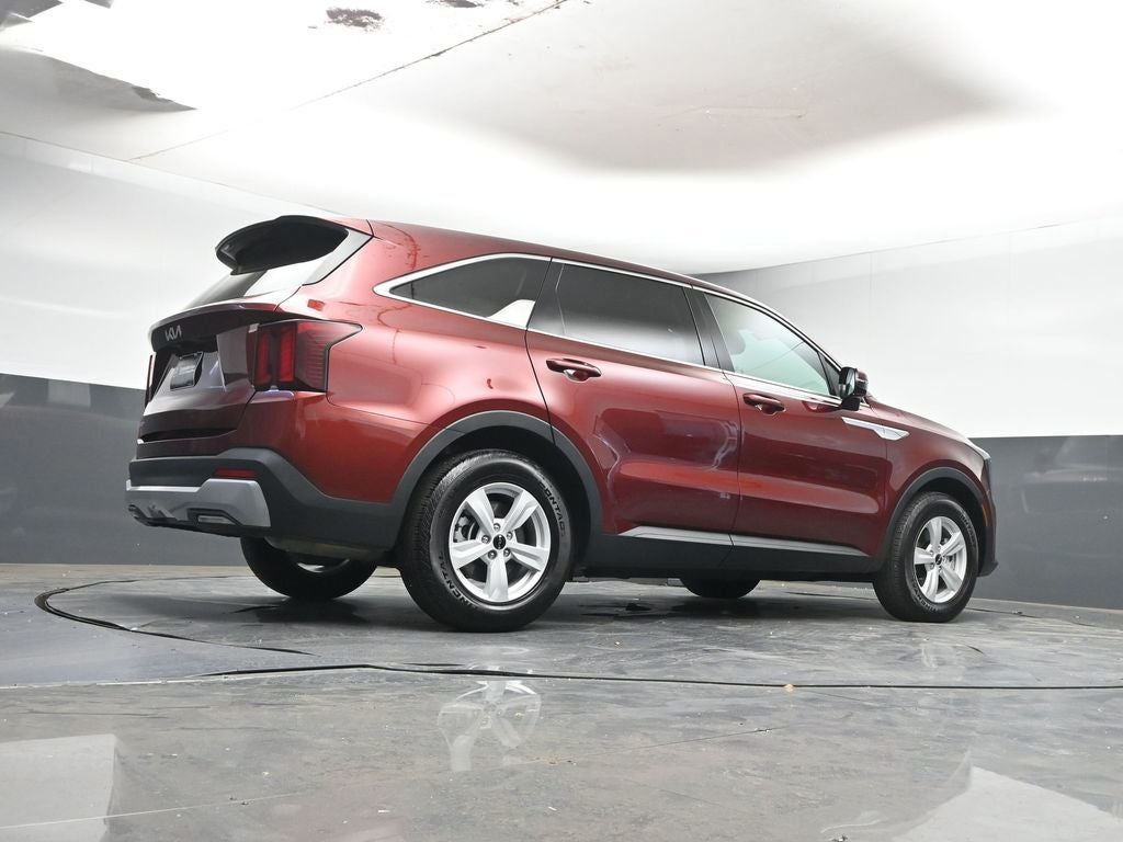 2025 Kia Sorento LX