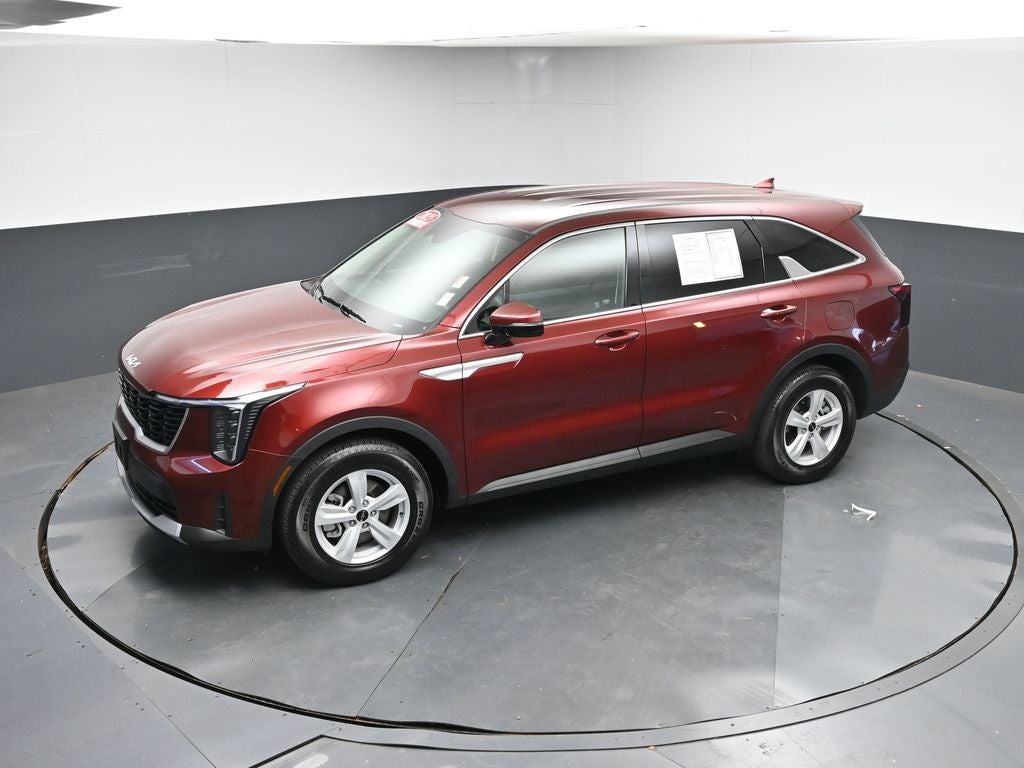 2025 Kia Sorento LX