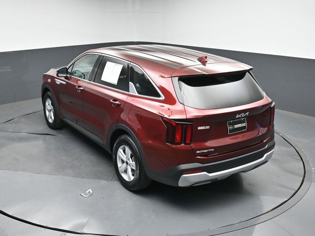 2025 Kia Sorento LX