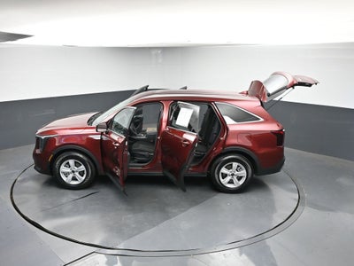 2025 Kia Sorento LX