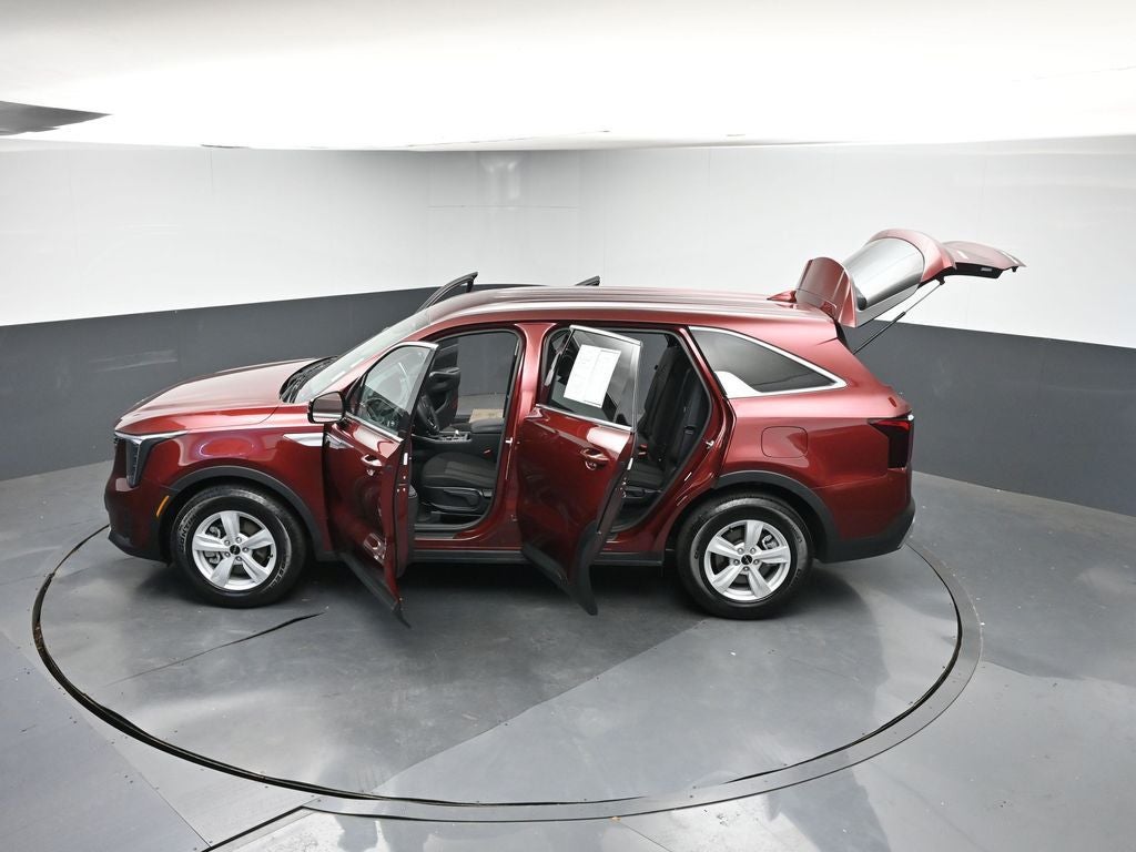 2025 Kia Sorento LX