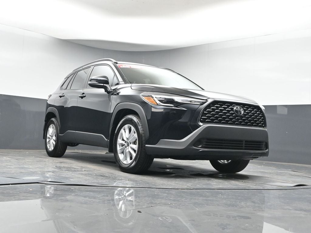 2025 Toyota Corolla Cross LE