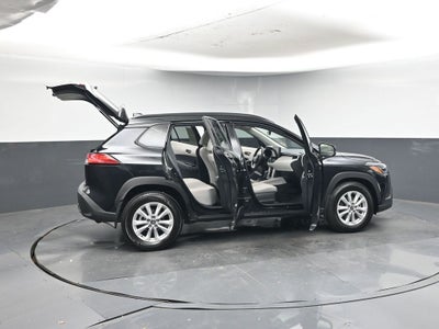 2025 Toyota Corolla Cross LE
