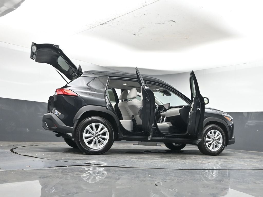 2025 Toyota Corolla Cross LE