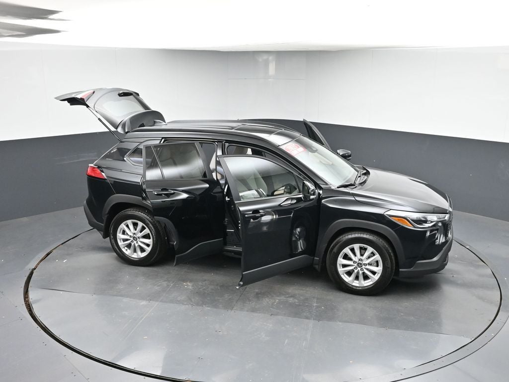 2025 Toyota Corolla Cross LE