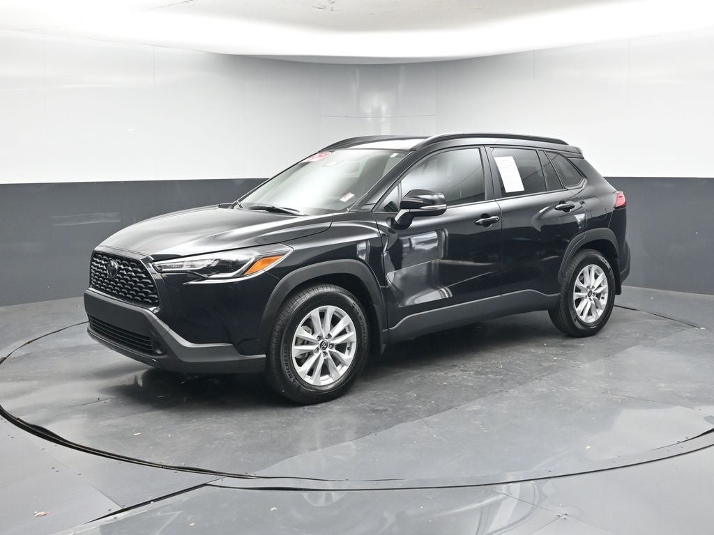 2025 Toyota Corolla Cross LE