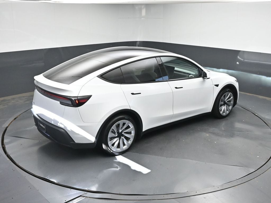 2026 Tesla Model Y Premium