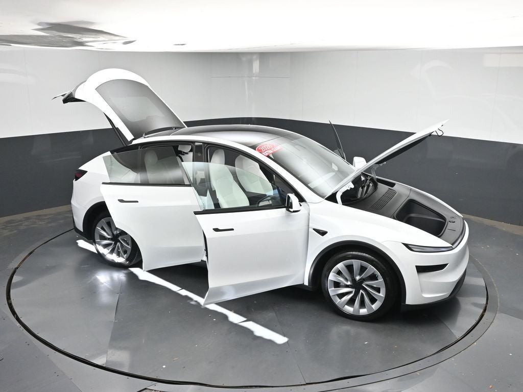 2026 Tesla Model Y Premium