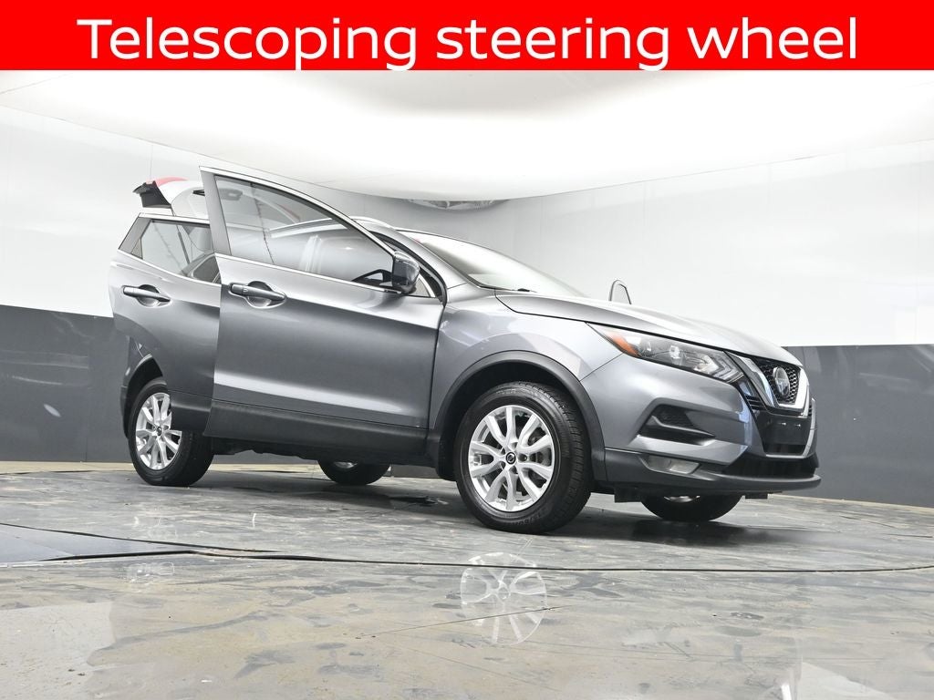 2022 Nissan Rogue Sport SV