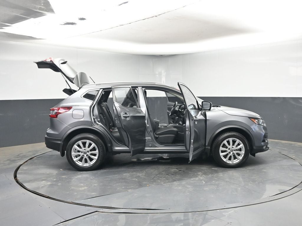 2022 Nissan Rogue Sport SV
