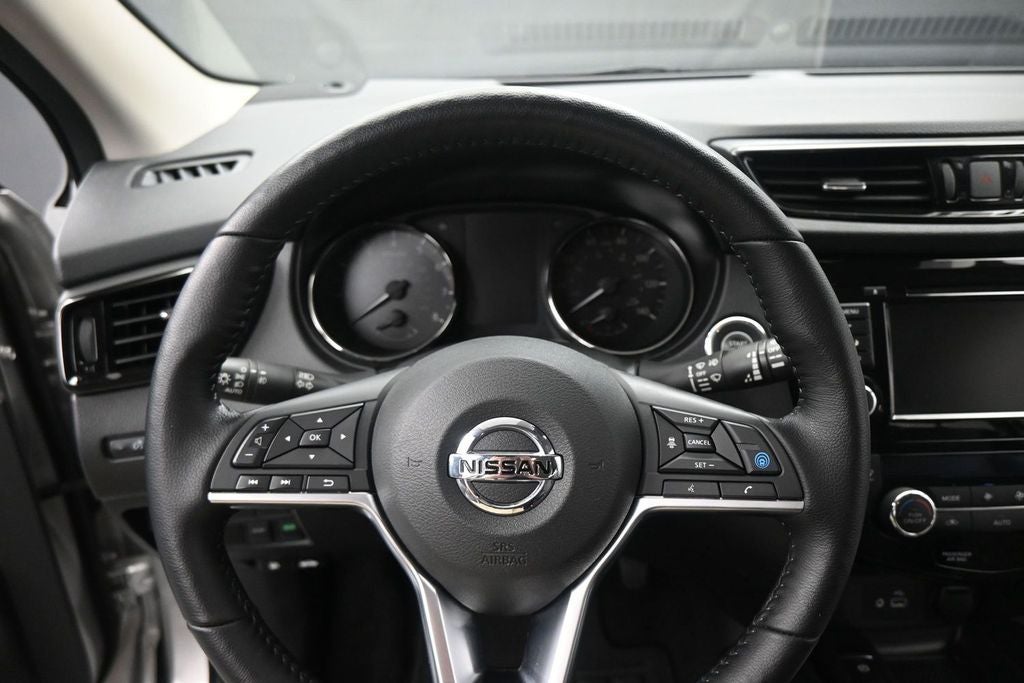2022 Nissan Rogue Sport SV