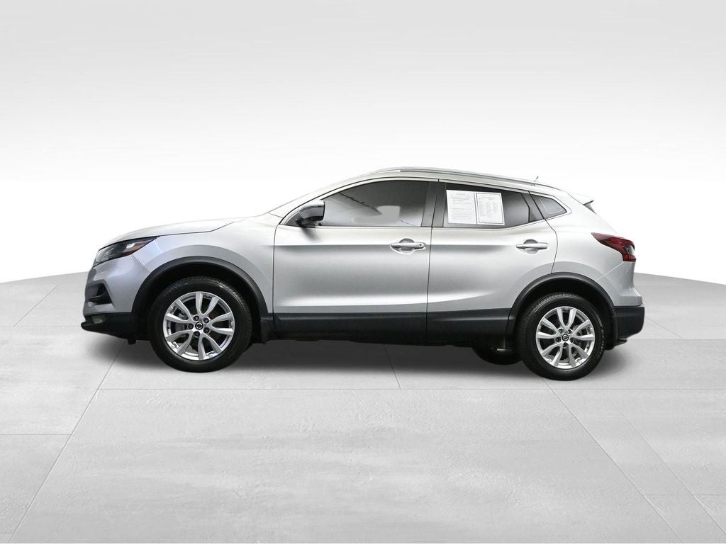 2022 Nissan Rogue Sport SV