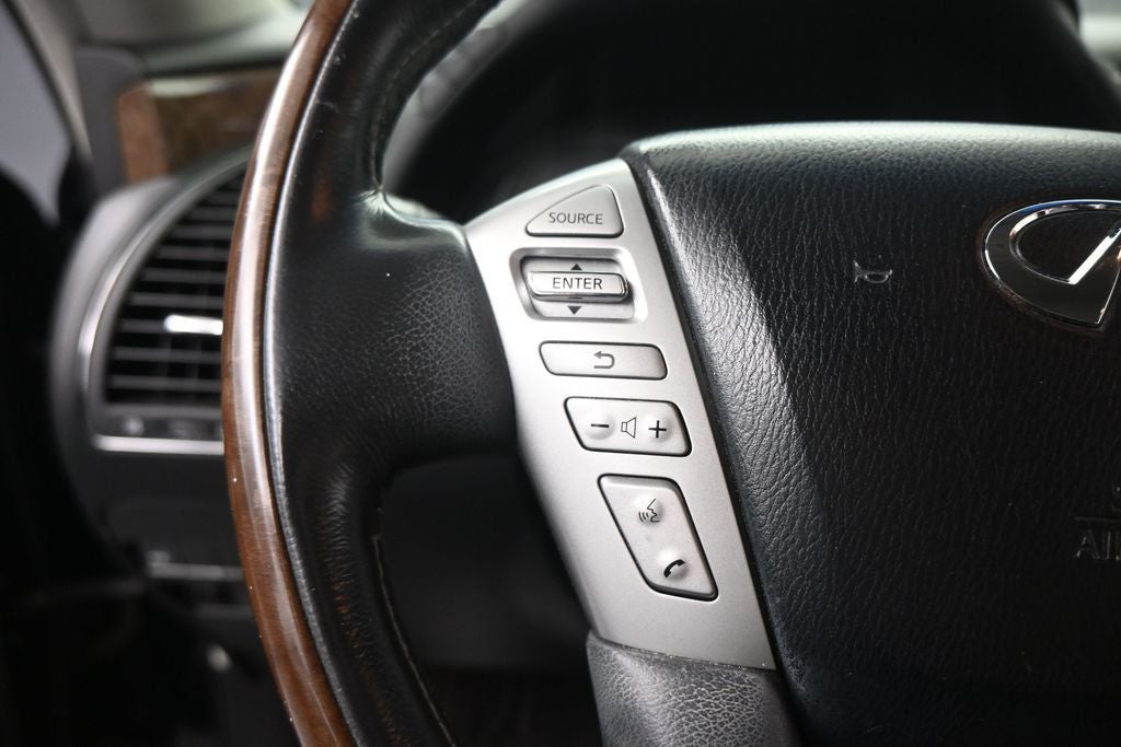 2016 INFINITI QX80 Base