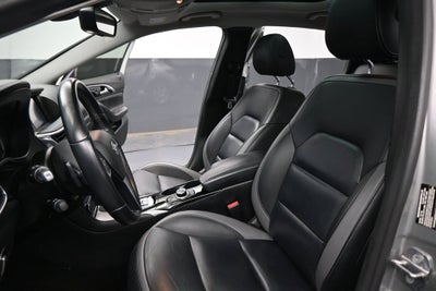 2019 INFINITI QX30 LUXE