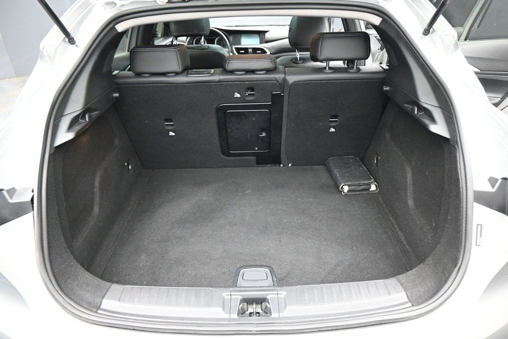 2019 INFINITI QX30 LUXE