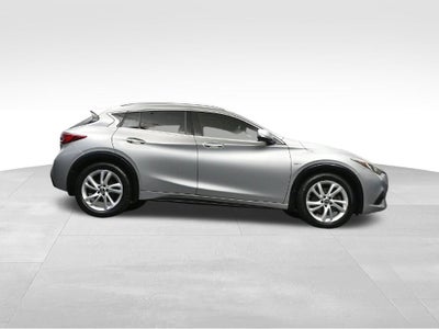 2019 INFINITI QX30 LUXE