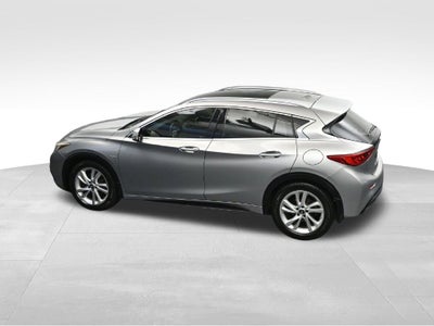 2019 INFINITI QX30 LUXE