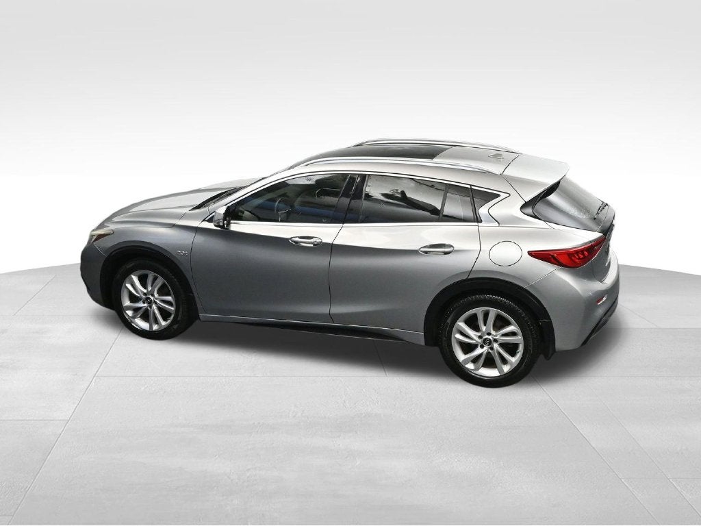 2019 INFINITI QX30 LUXE