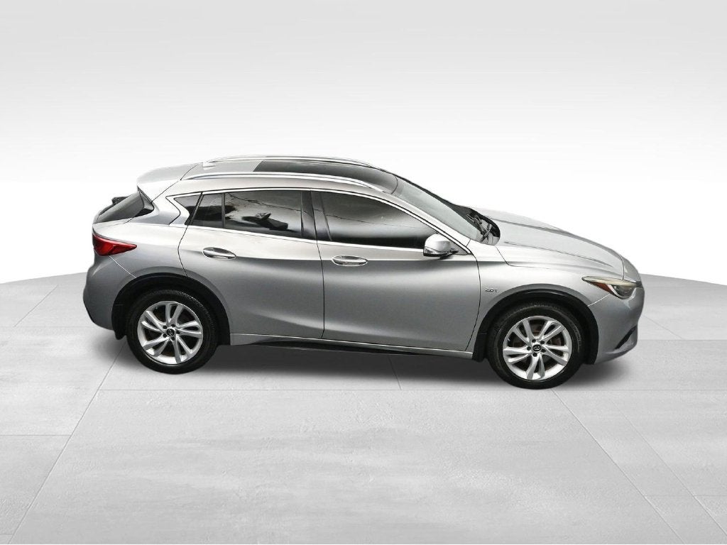 2019 INFINITI QX30 LUXE