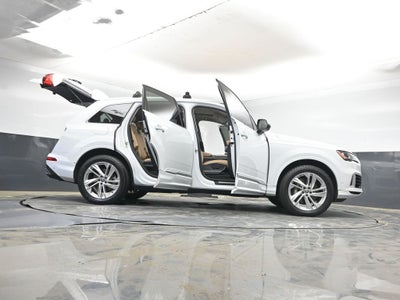 2020 Audi Q7 55 Premium Plus quattro