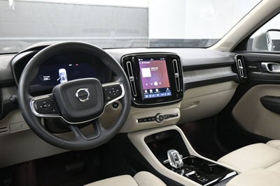 2024 Volvo XC40 B5 Plus Bright Theme